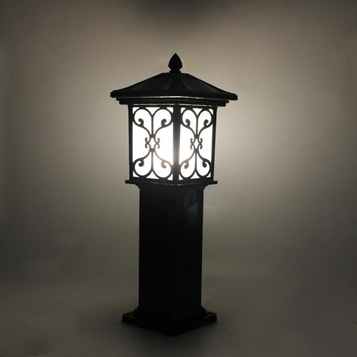 太阳能草坪灯.jpg 太阳能草坪灯.jpg