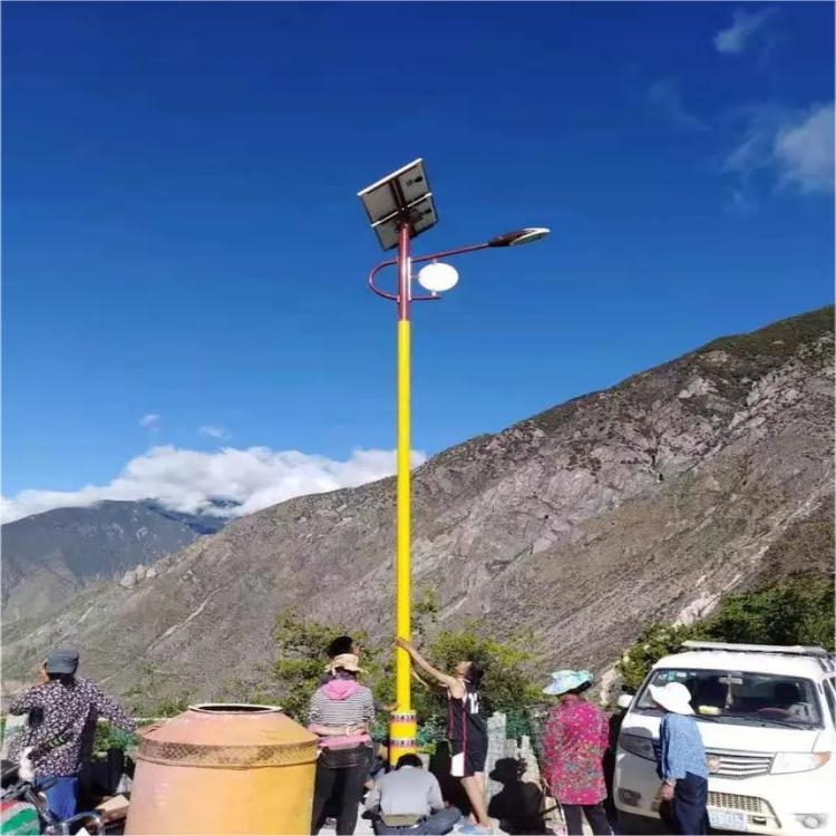藏式太阳能路灯多少钱一套