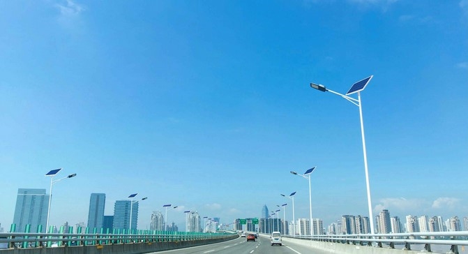 太阳能路灯，用阳光点亮地球的每一角落